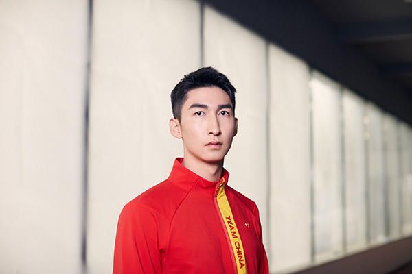 暗卫抵开双腿h承欢